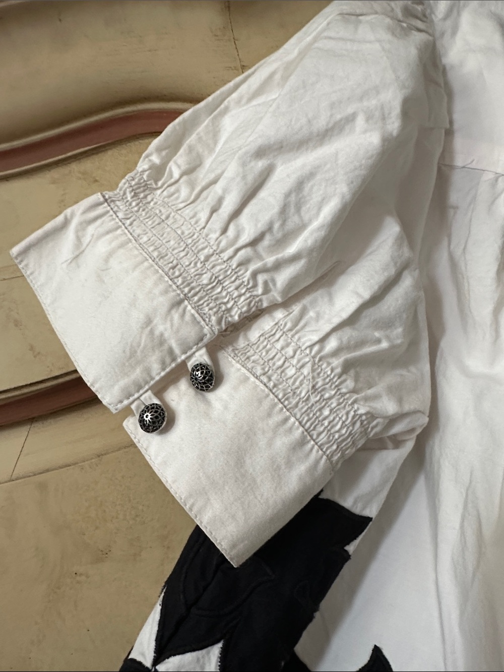 Anthropologie Puff Sleeve Embroidered Swing Blouse size Small - Picture 4 of 5